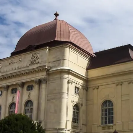 호텔 하우스 모벤 - 가르니 3*