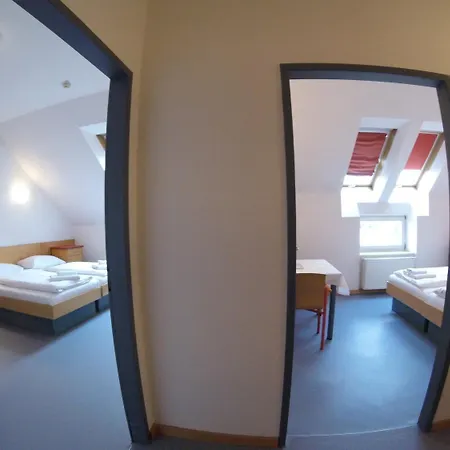 Szálloda Haus Mobene - Garni Graz