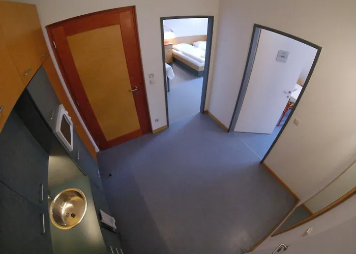 Haus Mobene - Garni 3* Грац